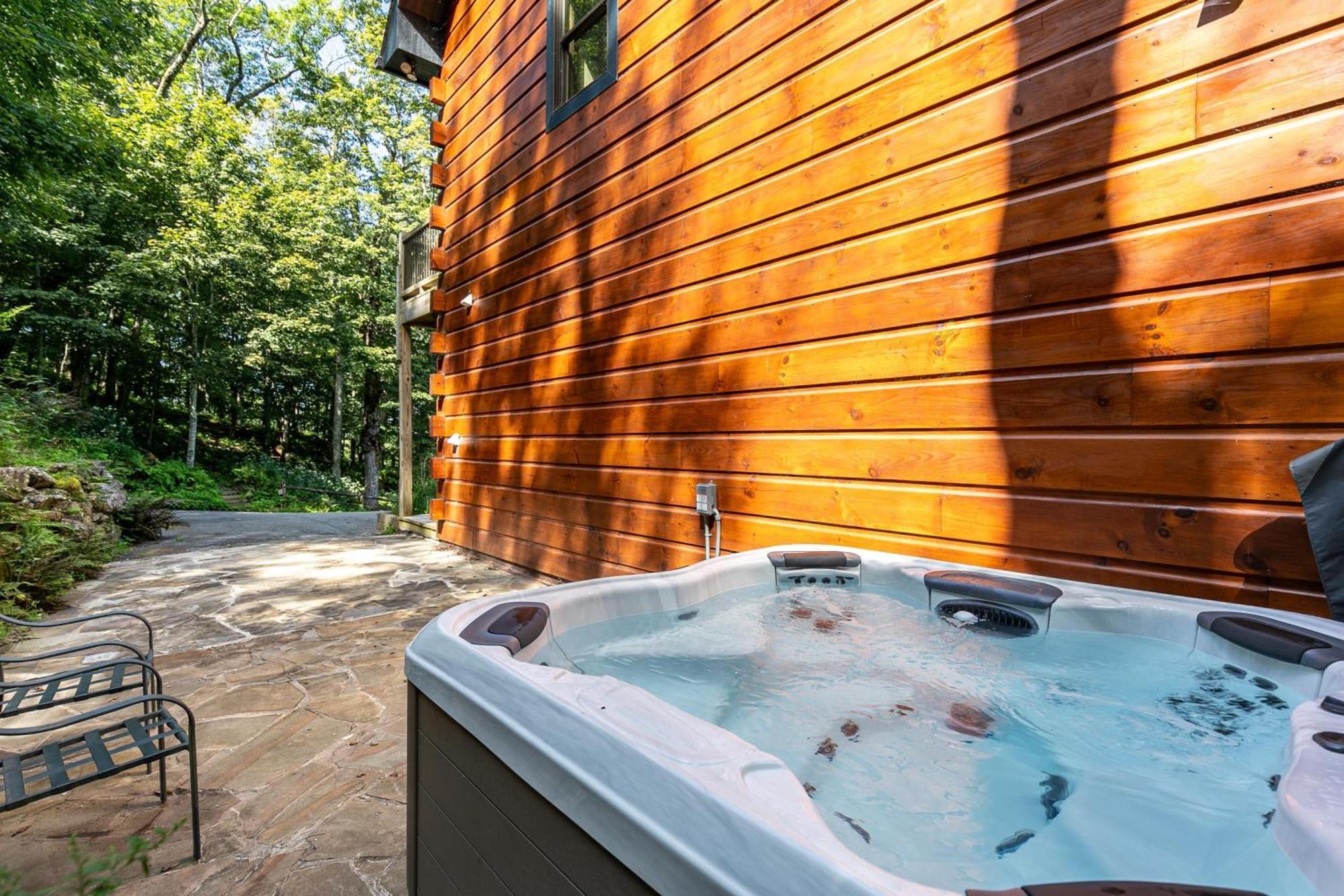 Rested Traveler Blowing Rock Buitenkant foto