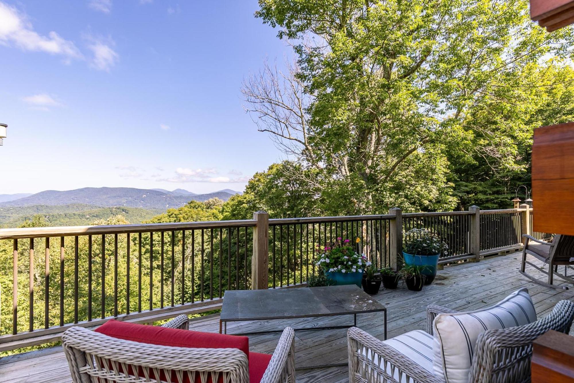 Rested Traveler Blowing Rock Buitenkant foto